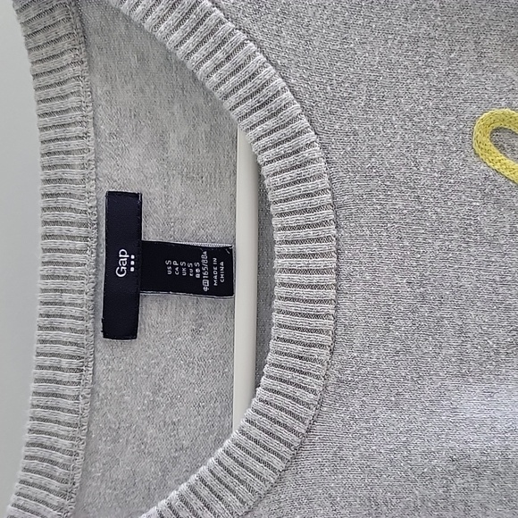 GAP SWEATER - Picture 2 of 2